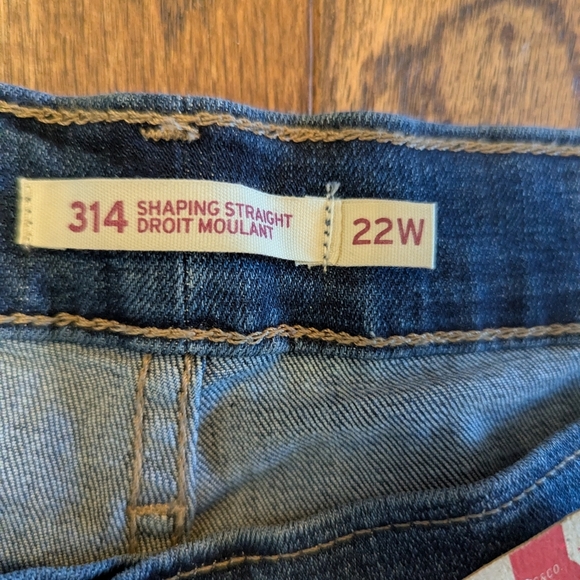 Levi's 314 Shaping Straight Leg Blue Jeans New With Tags Size 22W - Picture 15 of 17